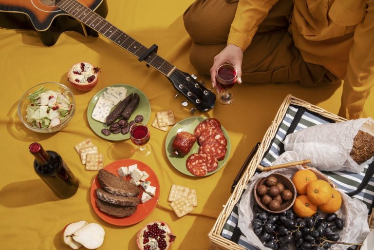 Wereldse lekkernijen & live muziek bij Moz-Art