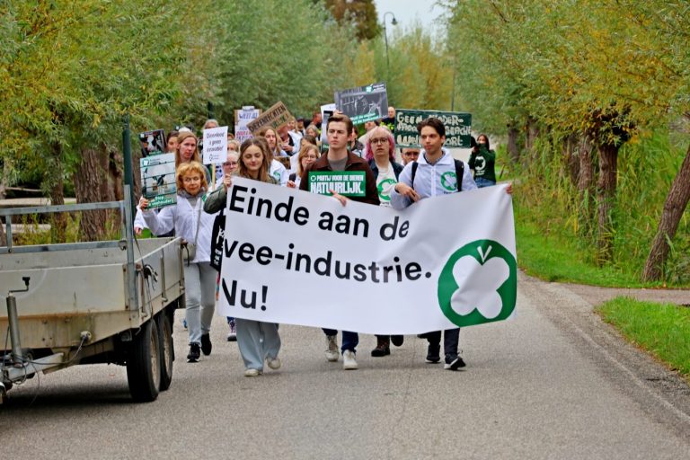 Rustige demonstratie Partij voor de Dieren