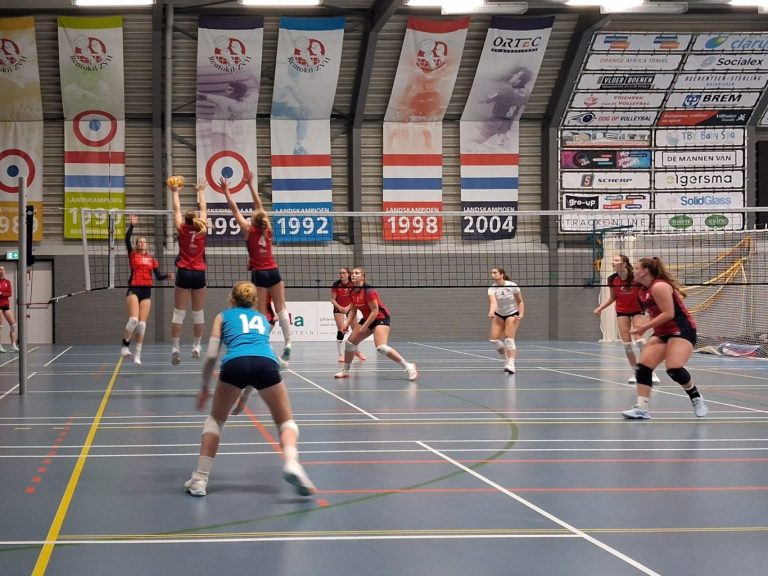 Dames Villa Dorrestein ZVH laat de winst aan Taurus