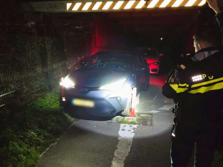 Achtervolging en aanhouding na diefstal auto