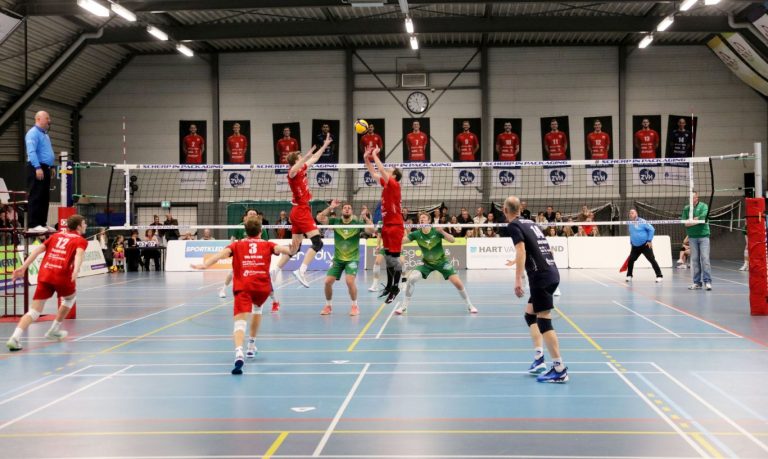 Scherp in Packaging-ZVH mist op een haar na de halve finale beker