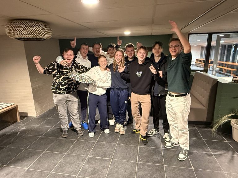 Oliebollen “Mix” Toernooi van volleybalvereniging MVC uit Moordrecht