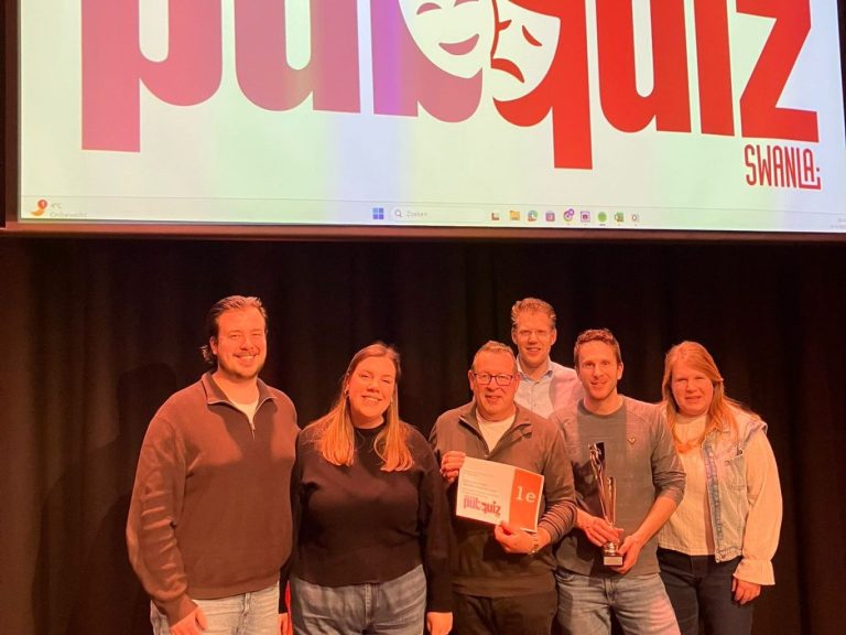 Prijzen van Zevenhuizens pubquiz 43b mooi verdeeld over de gemeente Zuidplas