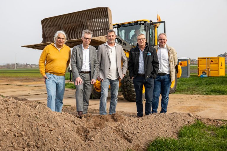 Startsein voor nieuwe opvanglocatie en flexwoningen aan de IJsermanweg Waddinxveen