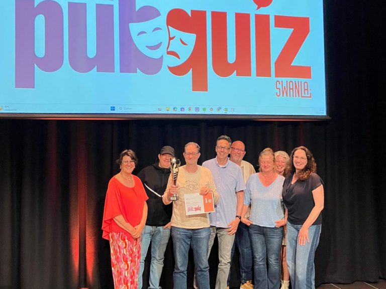 Prijzen bij laatste reguliere pubquizzen van dit seizoen gelijkelijk verdeeld over Zevenhuizen en andere steden