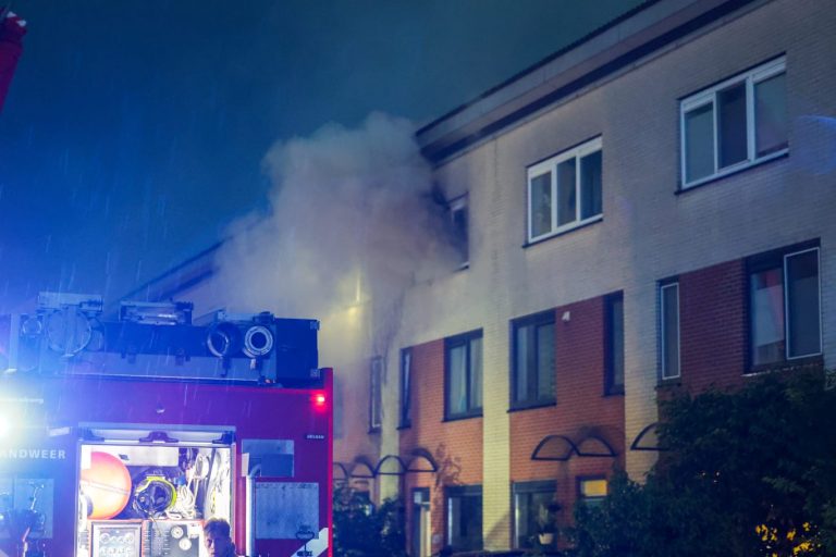 Brand door blikseminslag Wolga in Nieuwerkerk