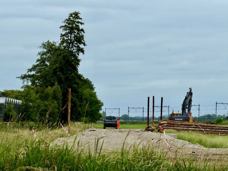 Eerste heipalen ROL (deels) de grond in