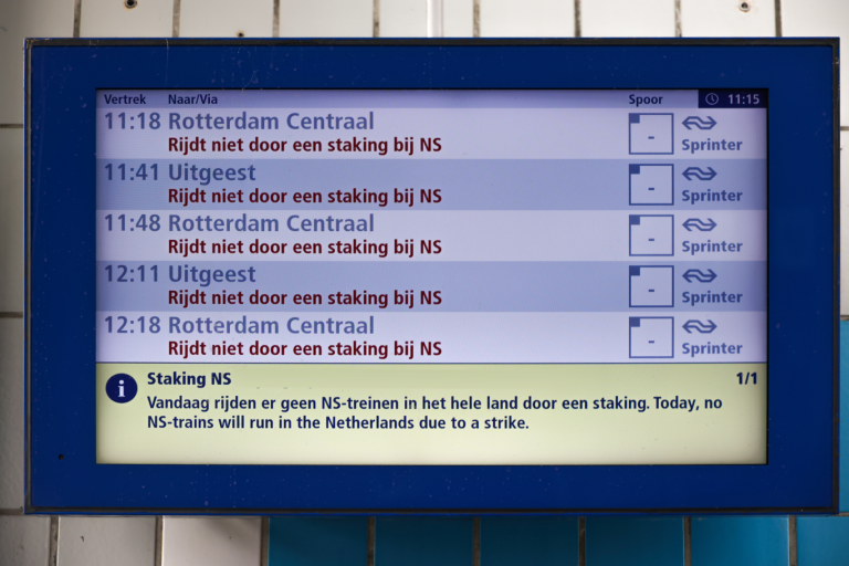 Qbuzz, NS en RET staken woensdag in de ochtend