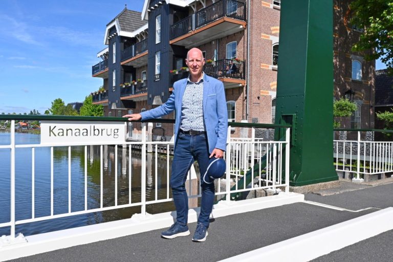 Opening Kanaalbrug laatste daad van afscheidnemende wethouder Zijlstra       