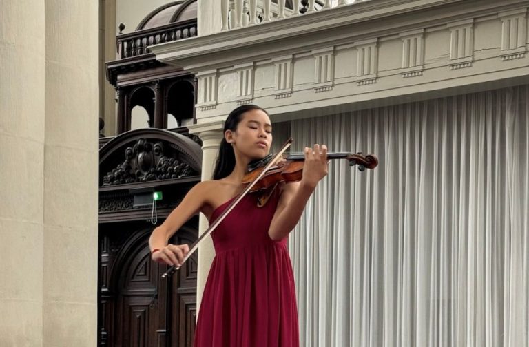 Violiste Sanne Lam in Dorpskerk Moordrecht