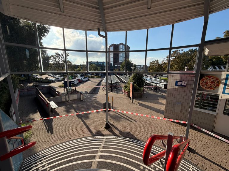 Gewonde en aanhouding na steekpartij station Nieuwerkerk
